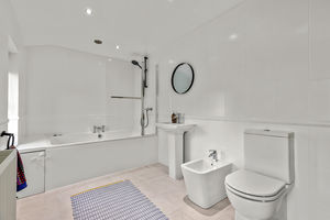 Photo 18- click for photo gallery